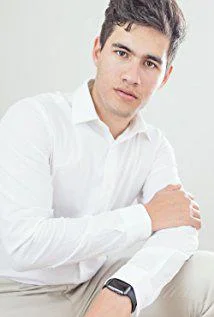 Axel Arzola